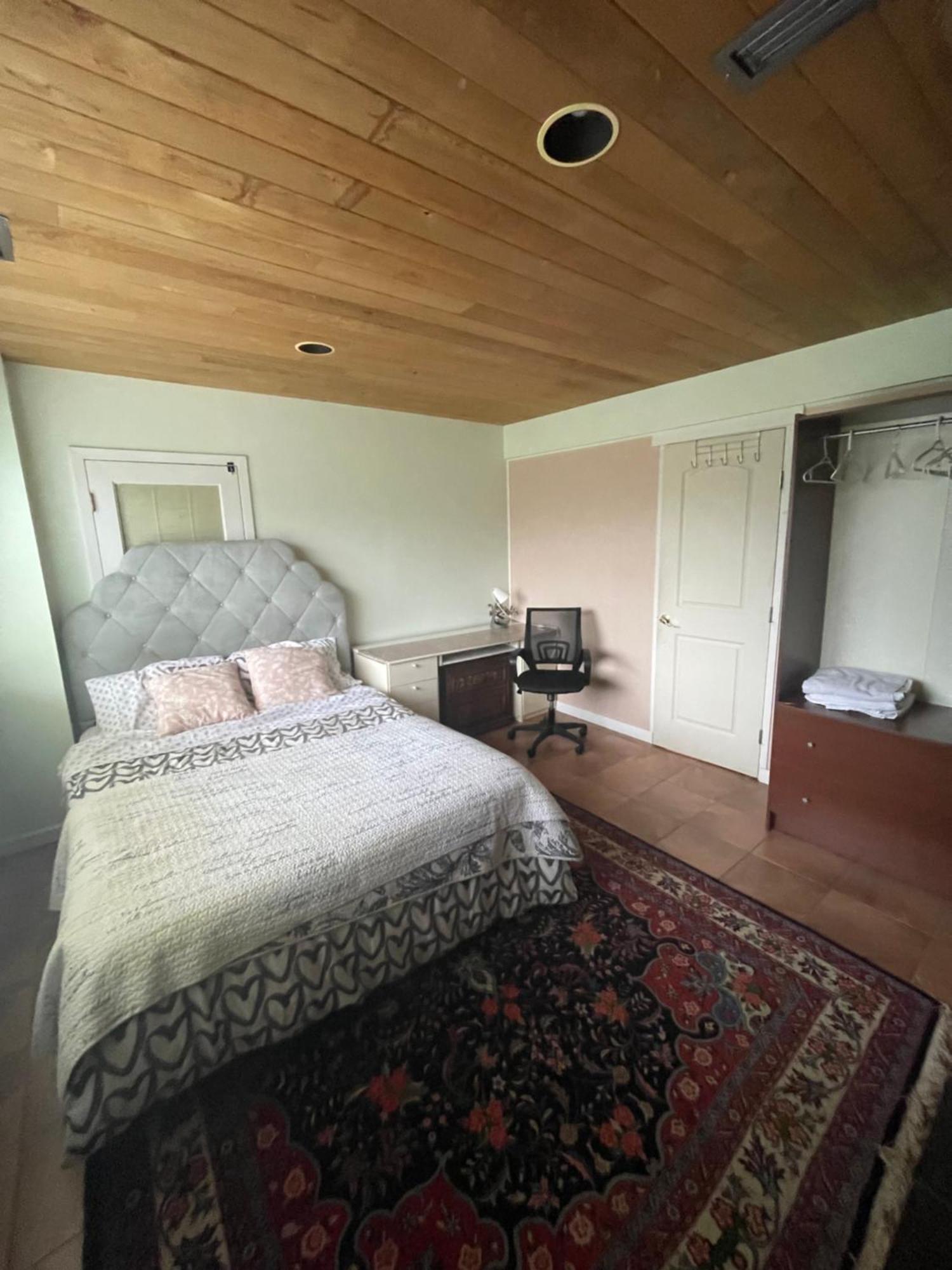 Guesthouse In فانكوفر الغربية المظهر الخارجي الصورة
